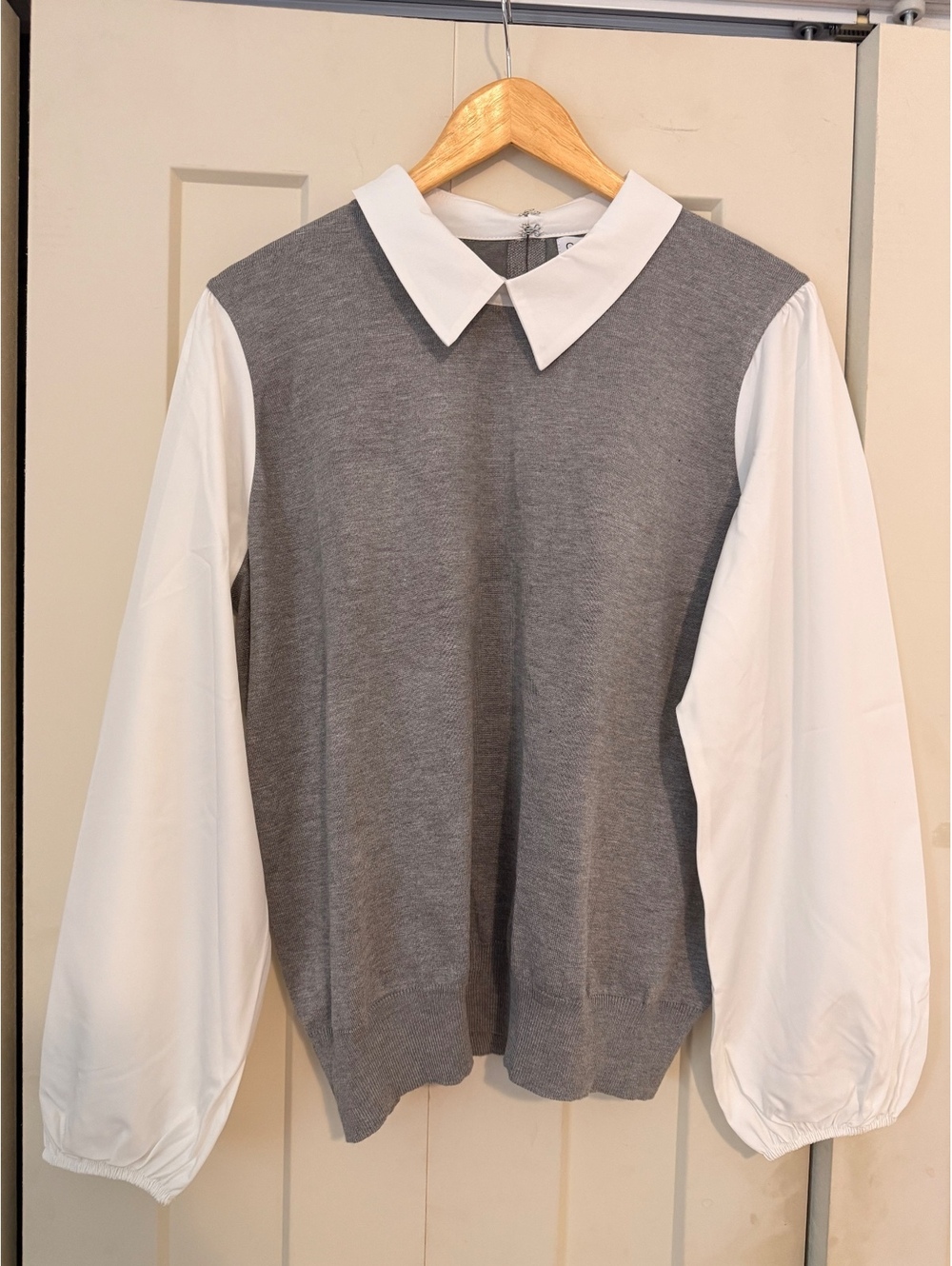 NWT Calvin Klein gray and white collared know sweater blouse large office siren